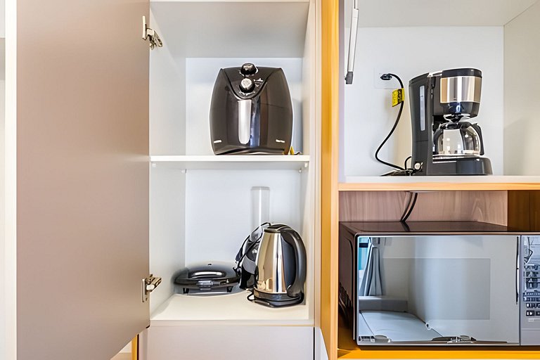 Centro | Studio novo em condomínio completo