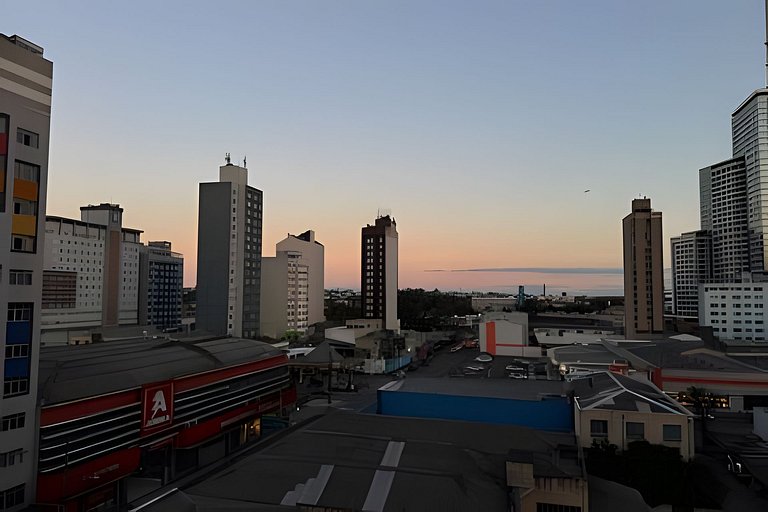 Centro | Studio novo em condomínio completo