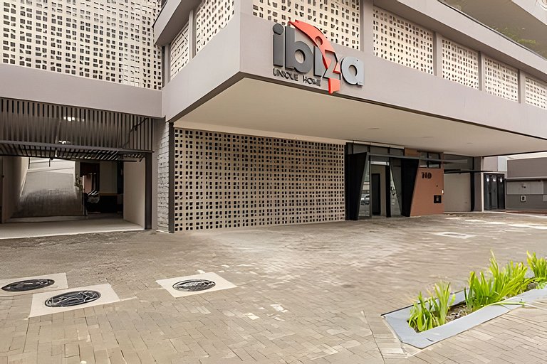 Centro | Studio novo em condomínio completo