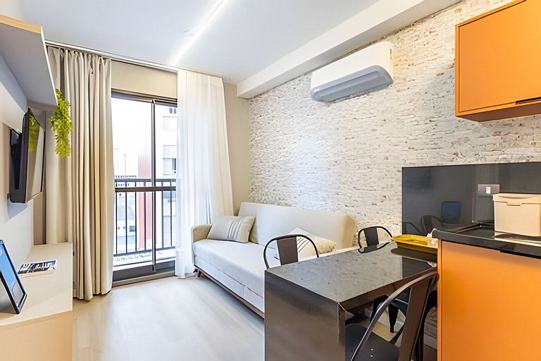 Curitiba Centro | Apto até 5 com Piscina Aquecida