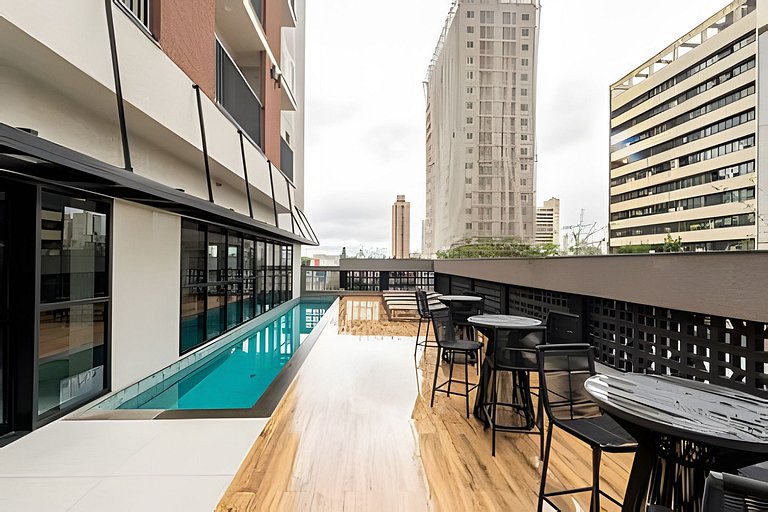 Curitiba Centro | Apto até 5 com Piscina Aquecida