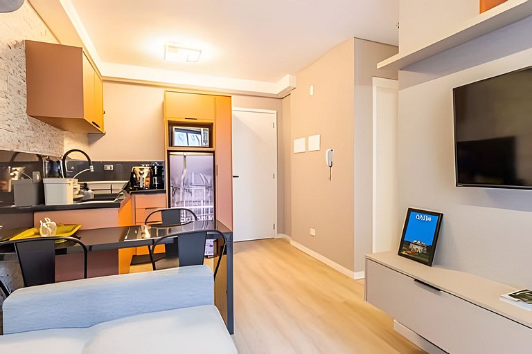 Curitiba Centro | Apto até 5 com Piscina Aquecida