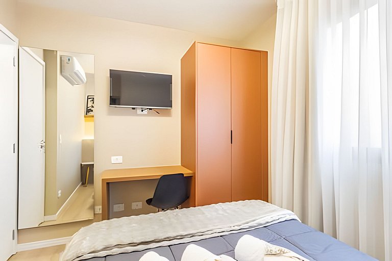 Curitiba Centro | Apto até 5 com Piscina Aquecida