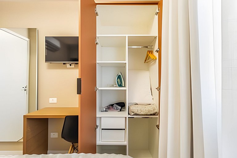 Curitiba Centro | Apto até 5 com Piscina Aquecida