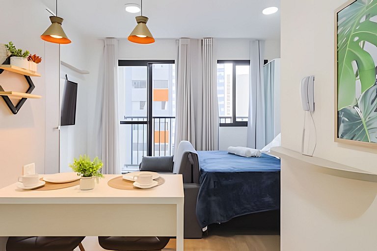 Studio Charmoso com Piscina Coberta