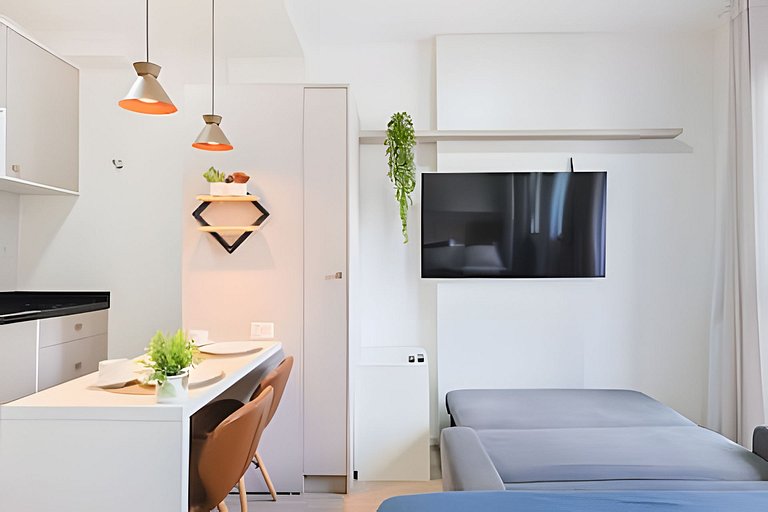 Studio Charmoso com Piscina Coberta