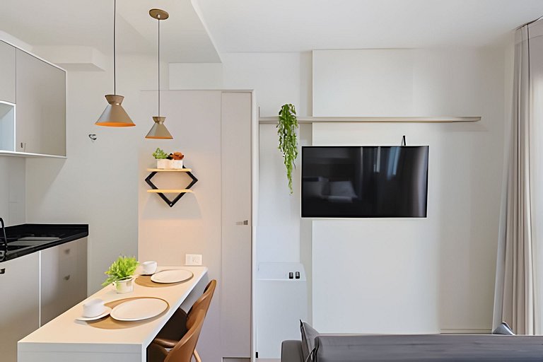 Studio Charmoso com Piscina Coberta