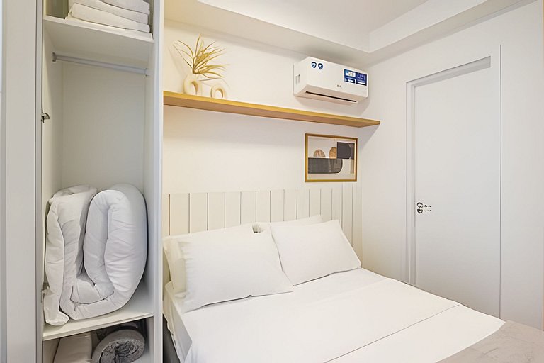 Centro | Studio novo em condomínio completo