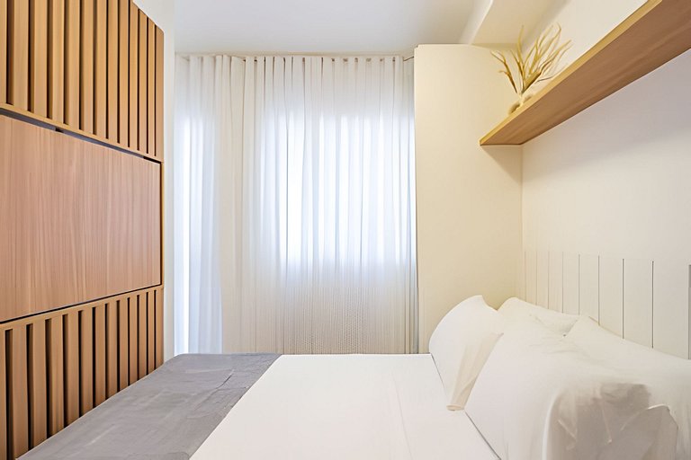 Centro | Studio novo em condomínio completo