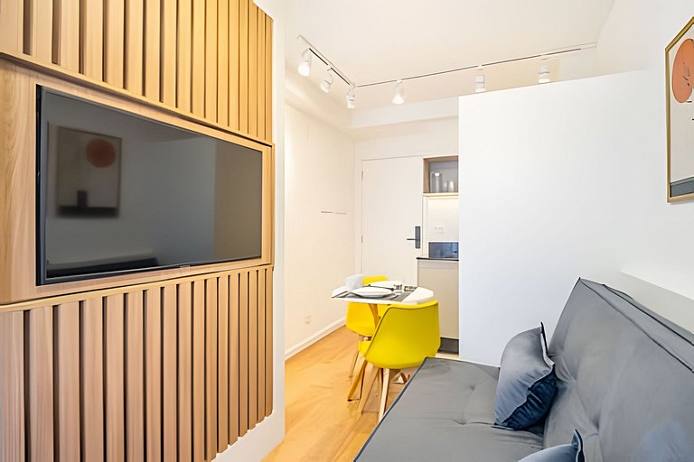 Centro | Studio novo em condomínio completo