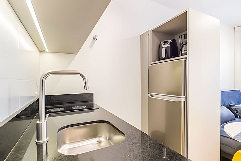 Centro | Studio novo em condomínio completo