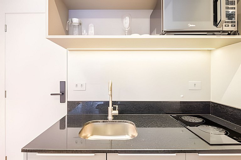 Centro | Studio novo em condomínio completo