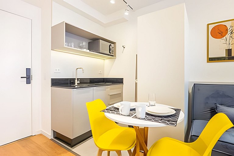 Centro | Studio novo em condomínio completo