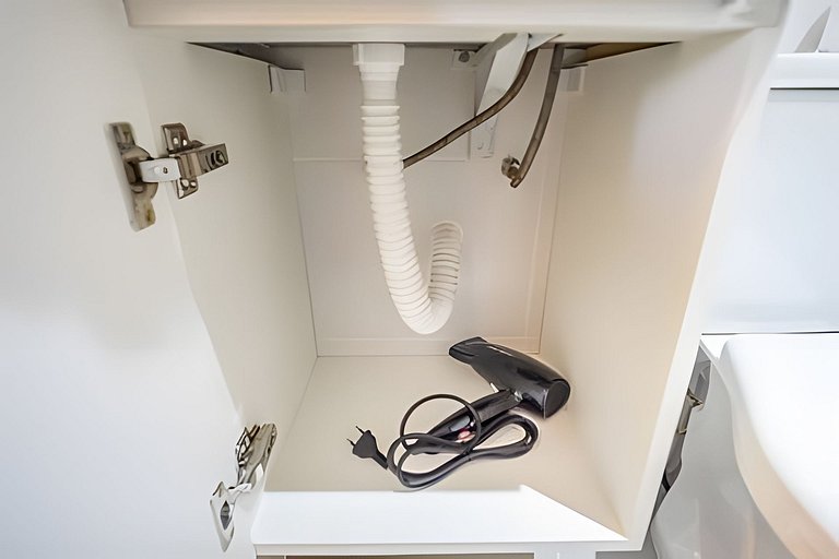 Centro | Studio novo em condomínio completo