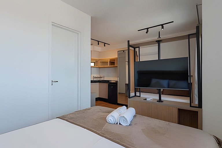 Centro Premium | Ar, Piscina e Amplo Coworking