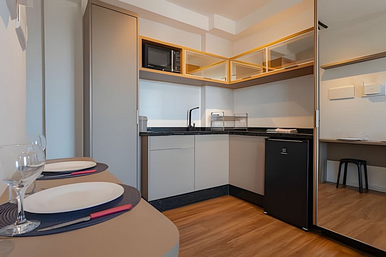 Centro Premium | Ar, Piscina e Amplo Coworking