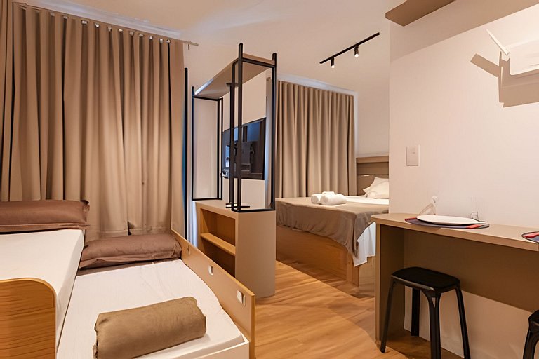 Centro Premium | Ar, Piscina e Amplo Coworking