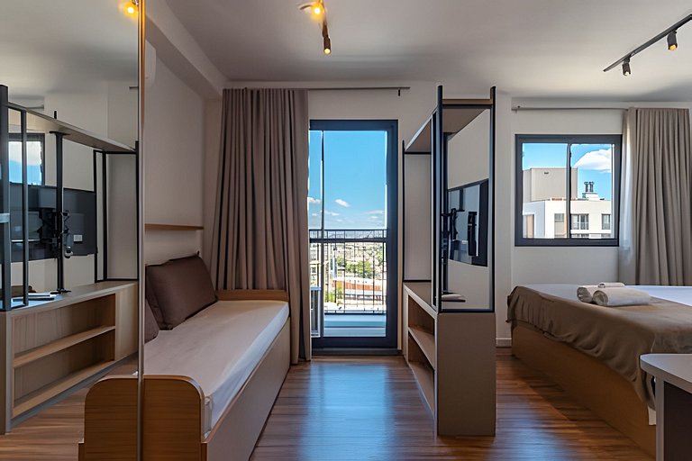 Centro Premium | Ar, Piscina e Amplo Coworking