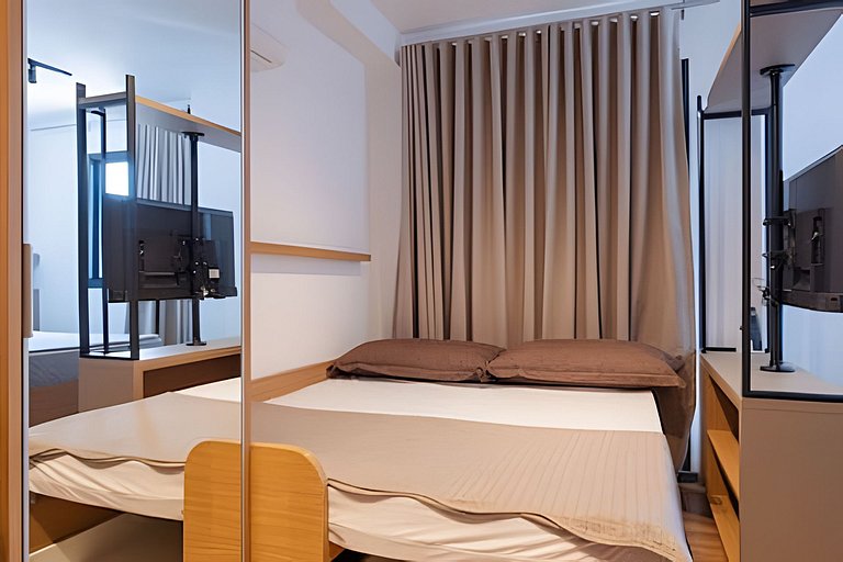 Centro Premium | Ar, Piscina e Amplo Coworking