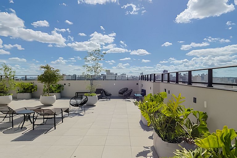 Ibiza Central com Ar e Piscina Climatizada