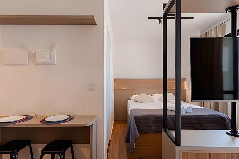 Ibiza Central com Ar e Piscina Climatizada