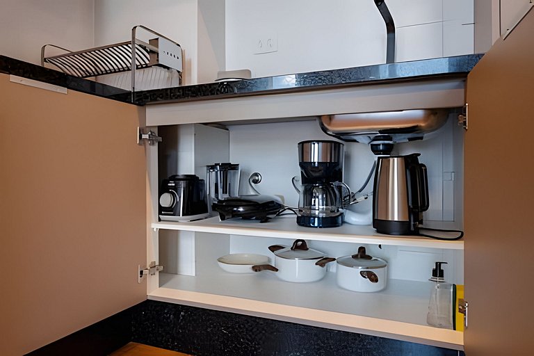 Ibiza Central com Ar e Piscina Climatizada