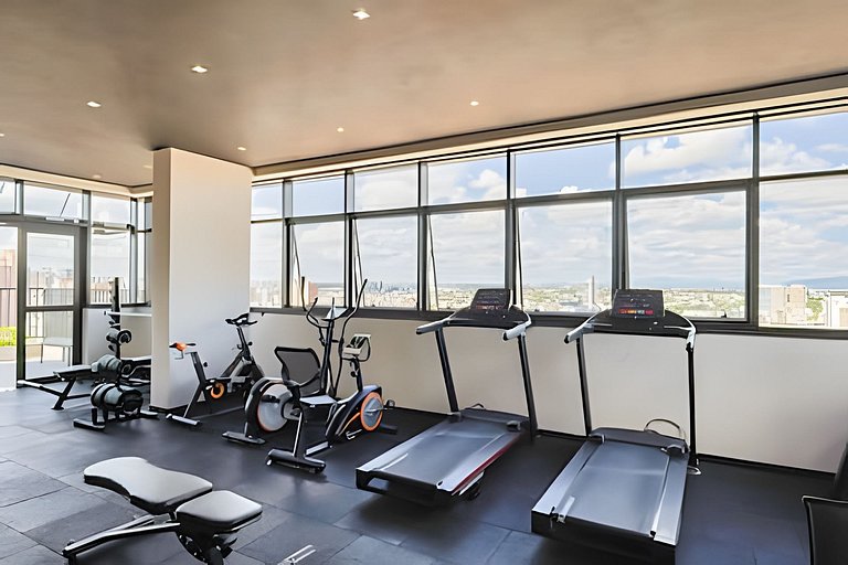 Ibiza Central com Ar e Piscina Climatizada