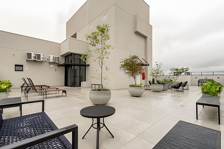 Ibiza Central com Ar e Piscina Climatizada