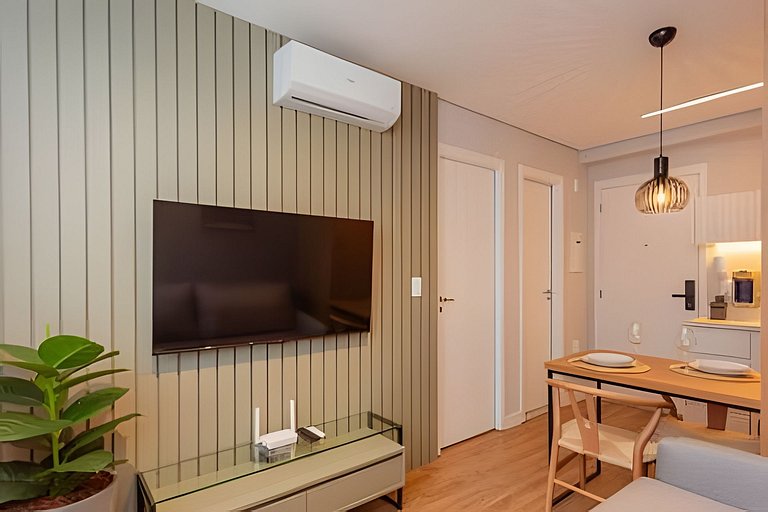 Apto novo 1 quarto c/ AC | Centro | Coworking
