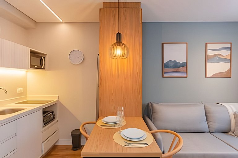 Apto novo 1 quarto c/ AC | Centro | Coworking