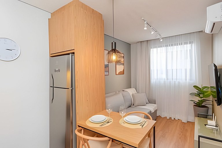Apto novo 1 quarto c/ AC | Centro | Coworking