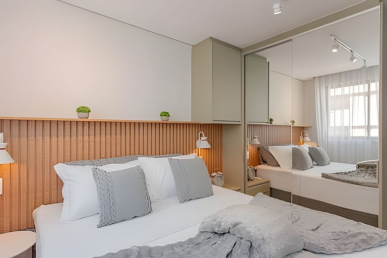 Apto novo 1 quarto c/ AC | Centro | Coworking