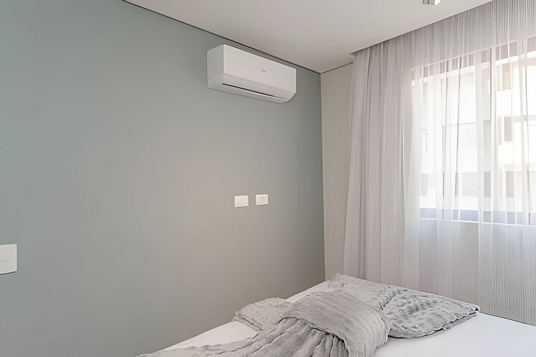 Apto novo 1 quarto c/ AC | Centro | Coworking