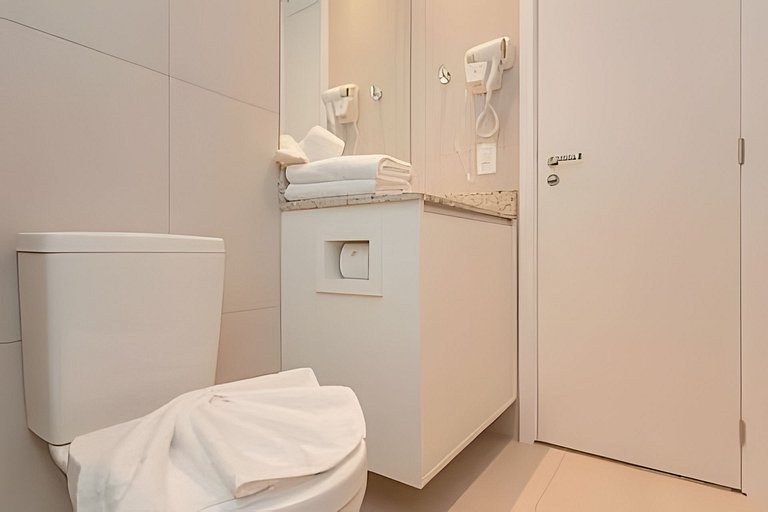 Apto novo 1 quarto c/ AC | Centro | Coworking