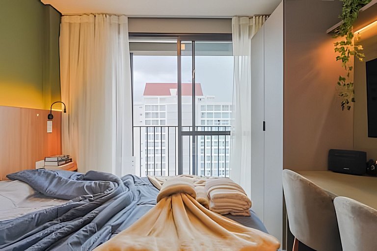 Conforto no coração de Curitiba: estúdio completo