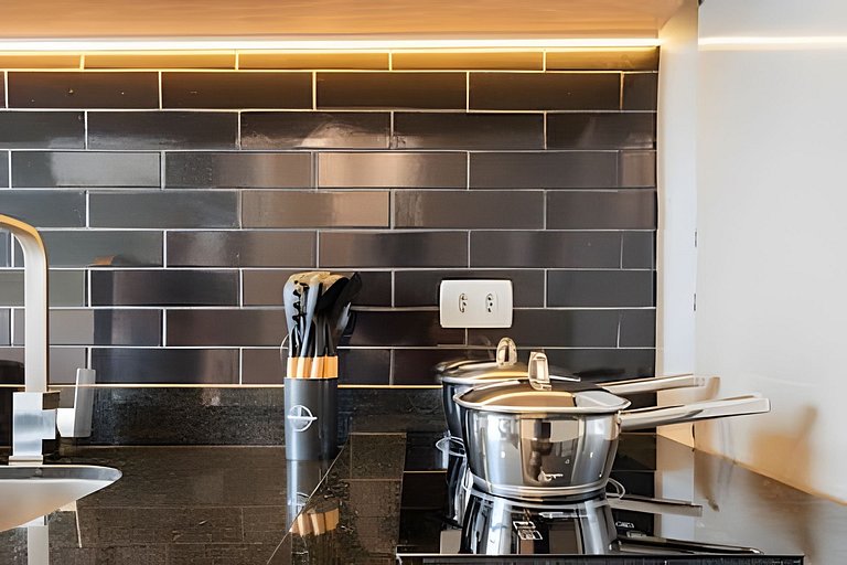 Conforto no coração de Curitiba: estúdio completo