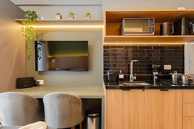 Conforto no coração de Curitiba: estúdio completo