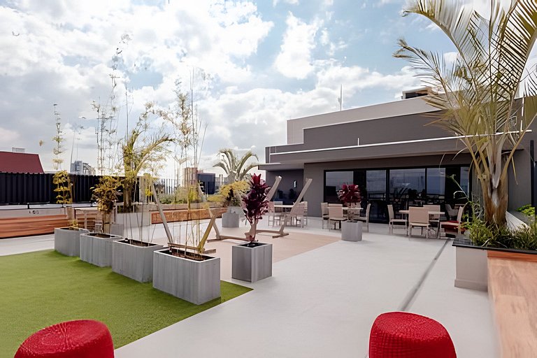 Conforto no coração de Curitiba: estúdio completo