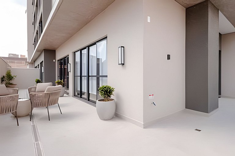 Conforto no coração de Curitiba: estúdio completo