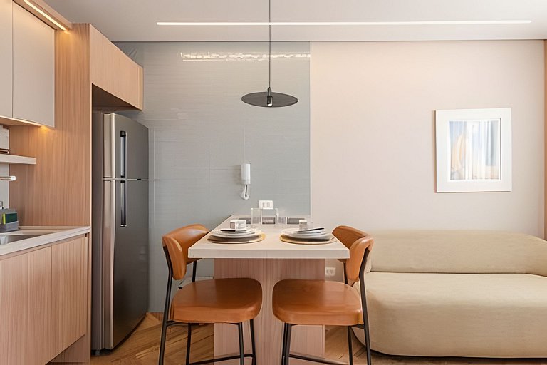 Studio elegante com estrutura premium no centro