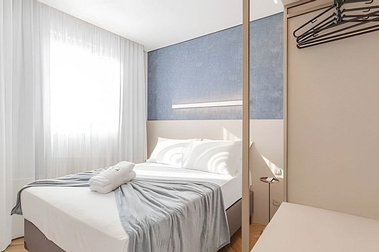 Studio elegante com estrutura premium no centro