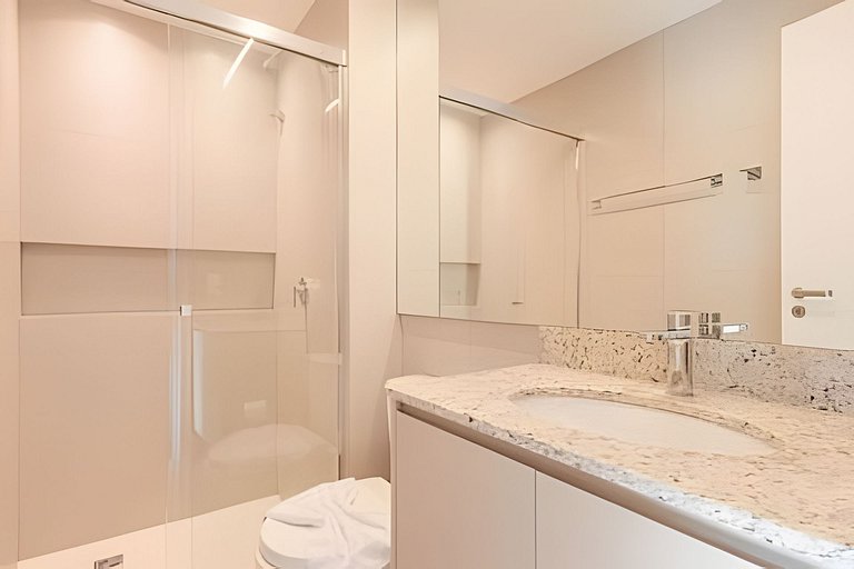 Studio elegante com estrutura premium no centro