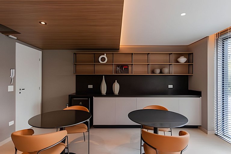 Studio elegante com estrutura premium no centro