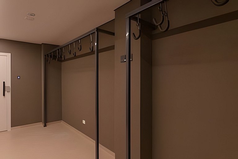 Studio elegante com estrutura premium no centro