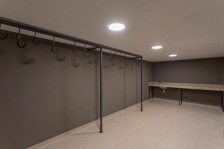 Apto novo 1 quarto c/ AC | Centro | Coworking