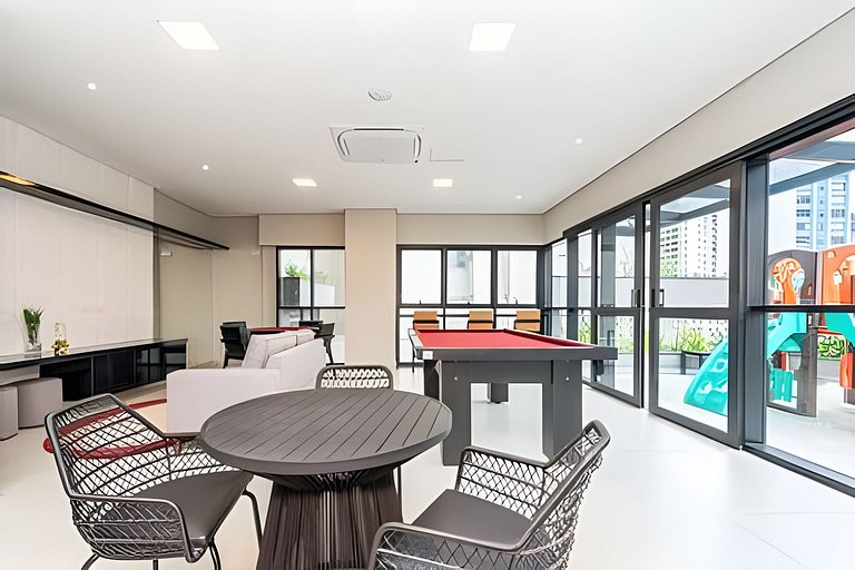 Studio Completo com Vista da Cidade