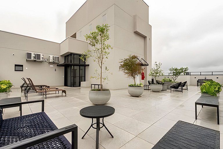Studio Completo com Vista da Cidade