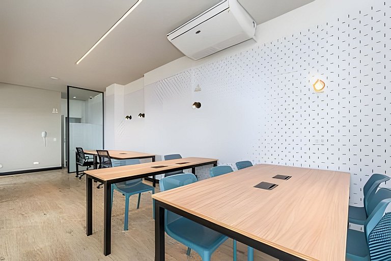Studio Completo com Vista da Cidade